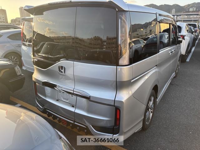 Honda e 2018-10 8009774-6