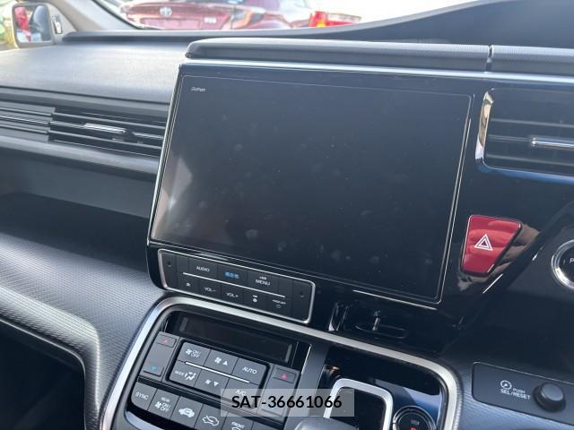 Honda e 2018-10 8009774-7