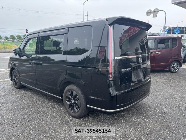 Honda e 2023-07 8009786-10