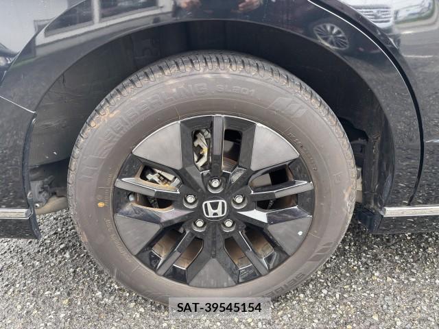Honda e 2023-07 8009786-11