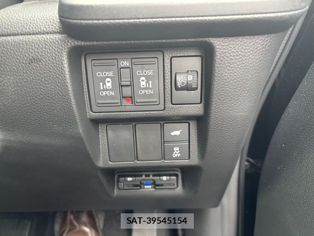 Honda e 2023-07 8009786-3
