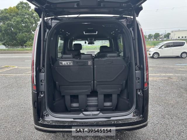 Honda e 2023-07 8009786-8