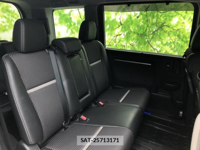 Honda e 2016-03 8009822-4