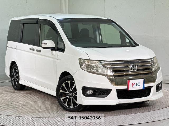 Honda e 2012-11 8009855-12
