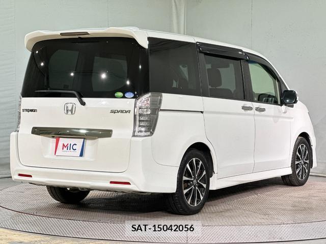 Honda e 2012-11 8009855-15