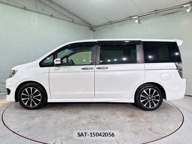 Honda e 2012-11 8009855-16