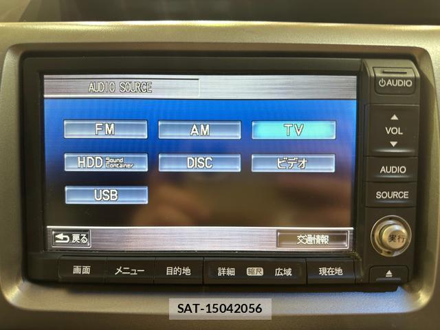 Honda e 2012-11 8009855-6