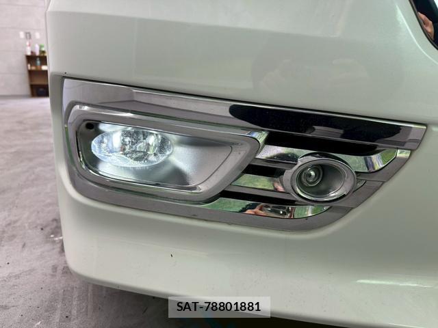 Honda e 2014-04 8009868-12