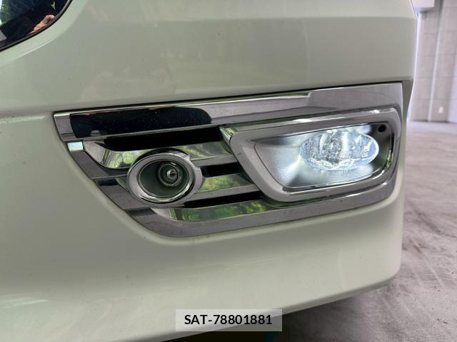 Honda e 2014-04 8009868-13