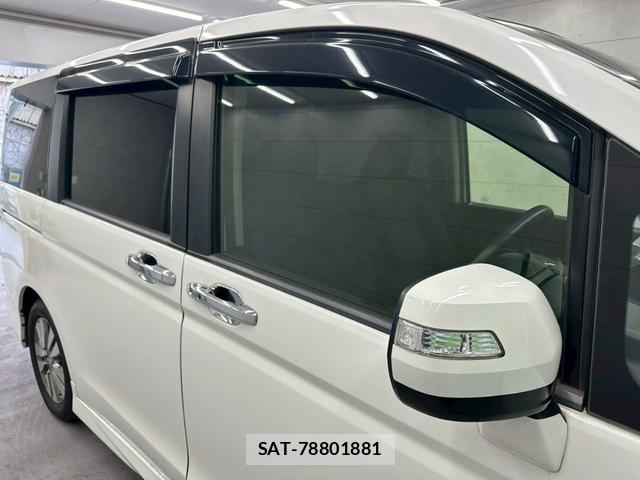 Honda e 2014-04 8009868-14