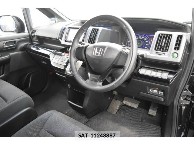Honda e 2011-01 8010115-15