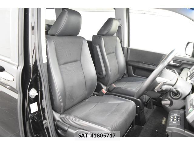 Honda e 2012-06 8010116-17