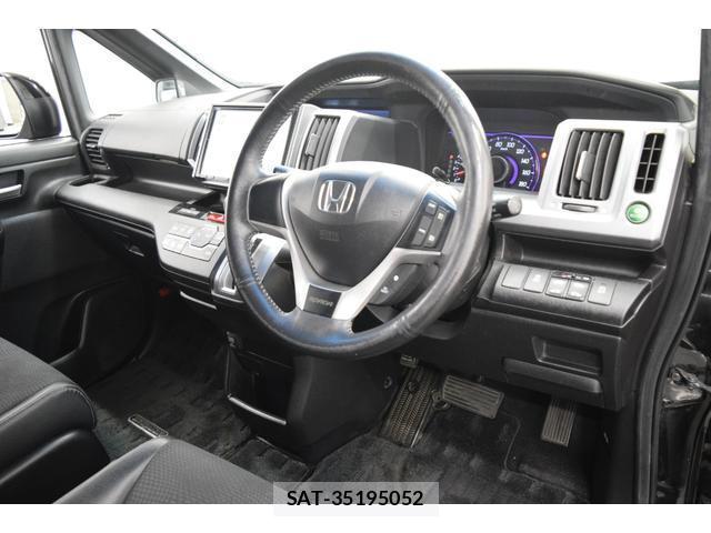 Honda e 2013-03 8010117-16