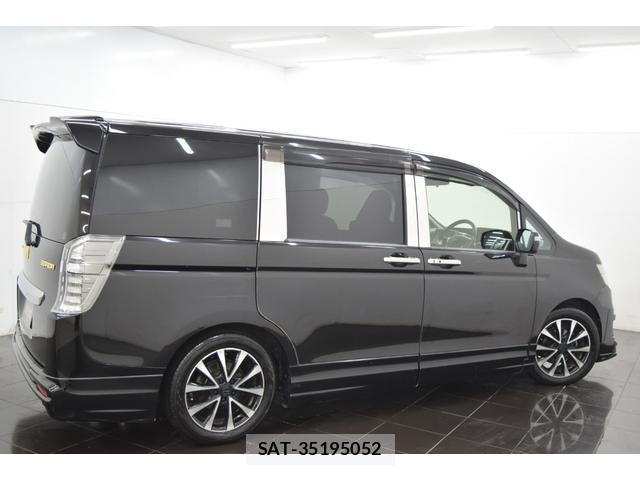 Honda e 2013-03 8010117-8