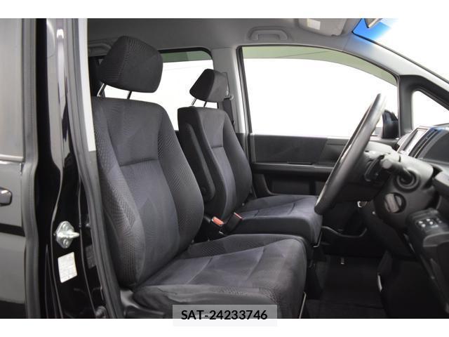Honda e 2010-04 8010118-17