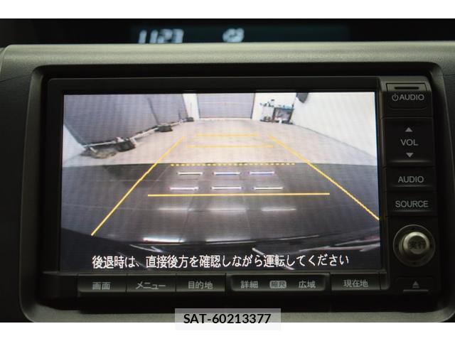 Honda e 2010-04 8010119-12