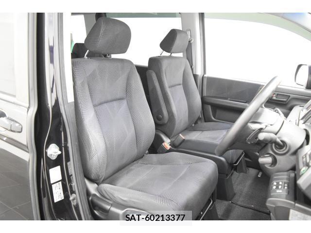 Honda e 2010-04 8010119-16