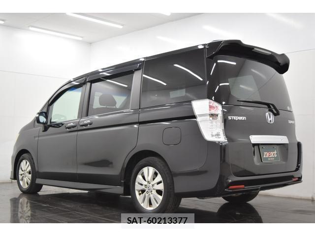 Honda e 2010-04 8010119-9