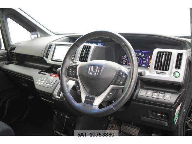 Honda e 2012-07 8010127-16