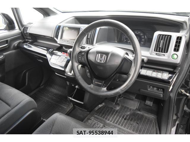Honda e 2011-11 8010132-16