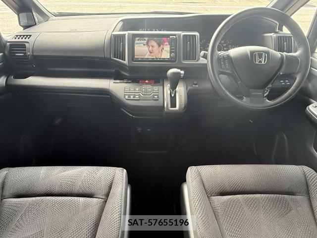 Honda e 2010-01 8010360-1