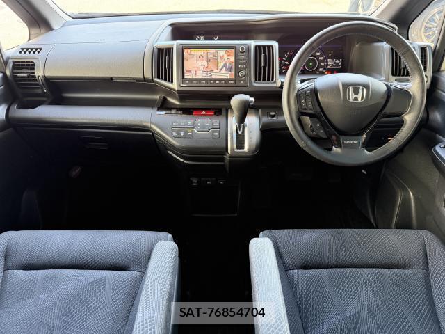 Honda e 2011-02 8010361-1