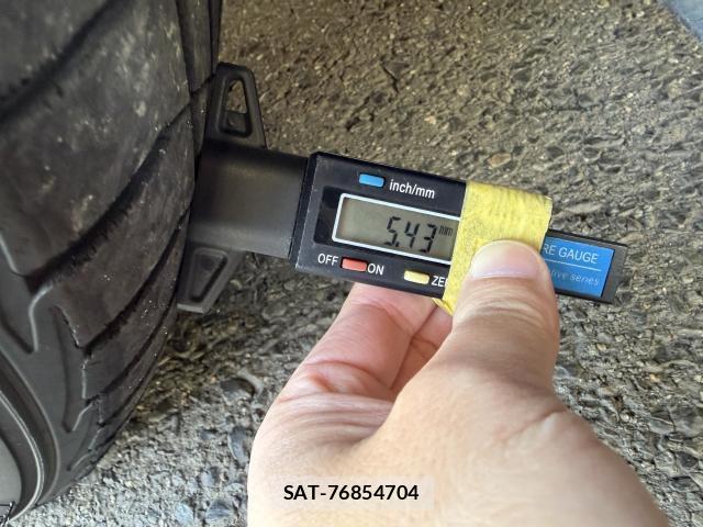 Honda e 2011-02 8010361-5
