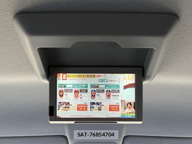 Honda e 2011-02 8010361-6