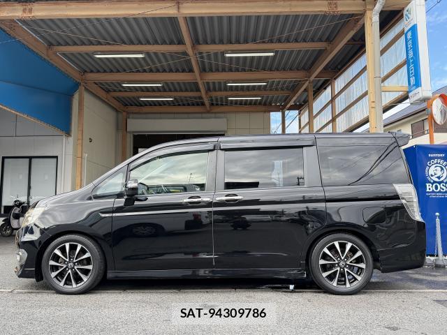 Honda e 2013-02 8010362-16