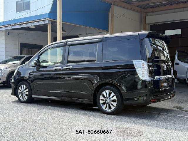 Honda e 2013-03 8010365-14