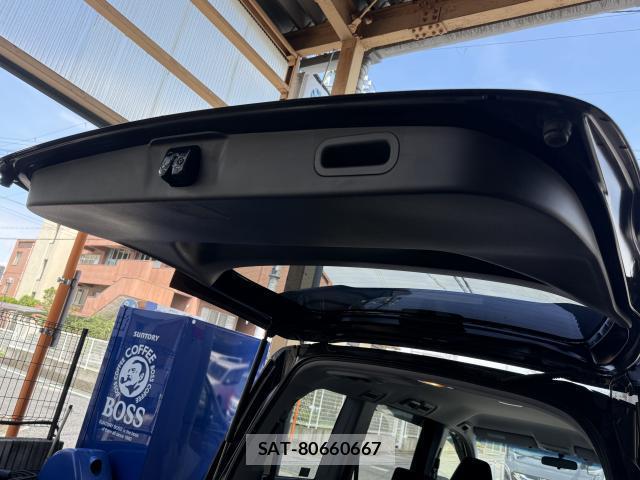 Honda e 2013-03 8010365-19
