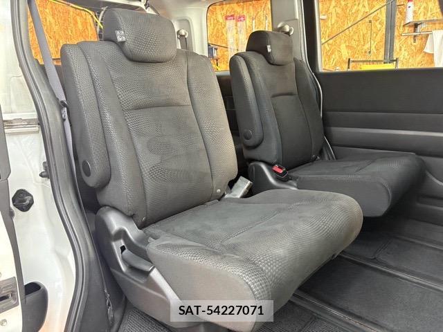 Honda e 2012-07 8010424-12
