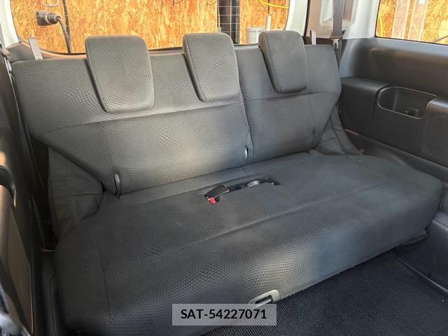 Honda e 2012-07 8010424-15
