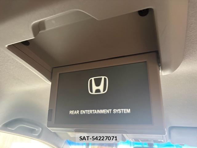 Honda e 2012-07 8010424-16