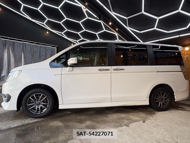Honda e 2012-07 8010424-7