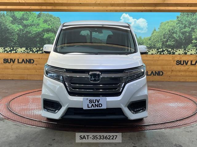 Honda e 2017-09 8010517-14