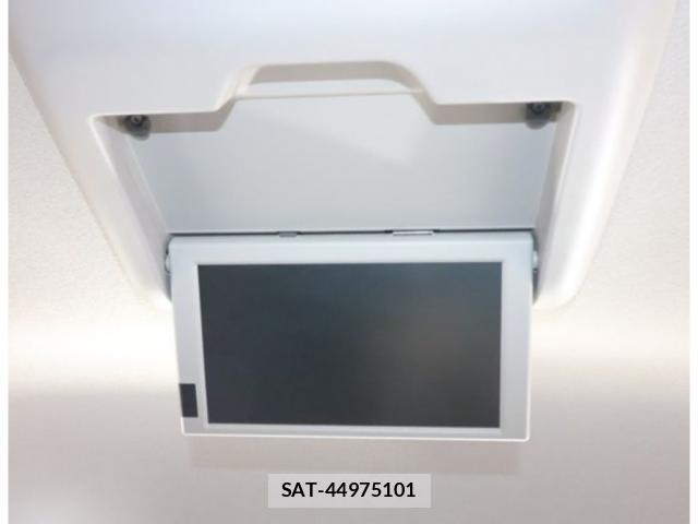 Honda e 2015-08 8010549-11
