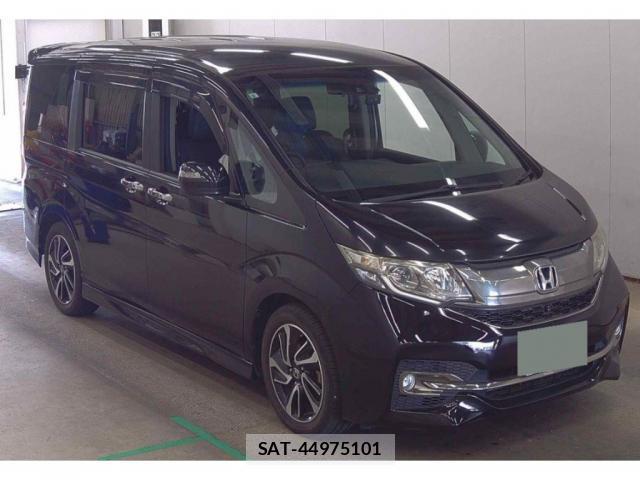 Honda e 2015-08 8010549-3