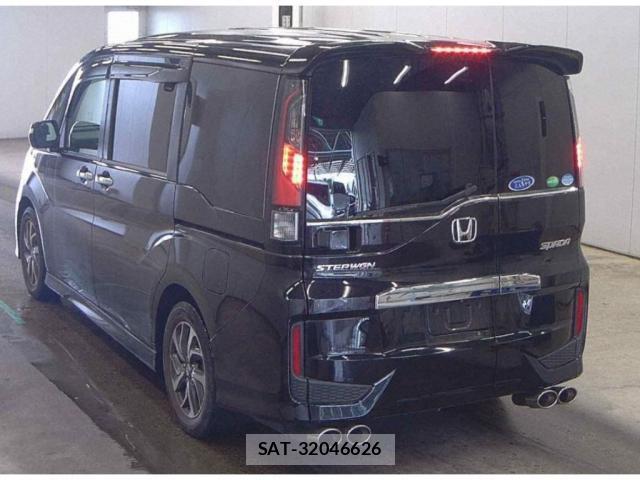 Honda e 2015-11 8010559-1