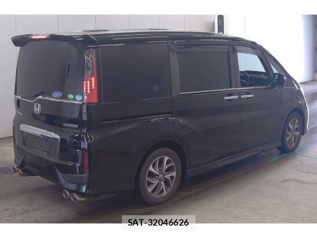 Honda e 2015-11 8010559-4