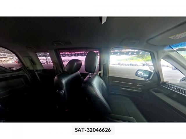 Honda e 2015-11 8010559-8