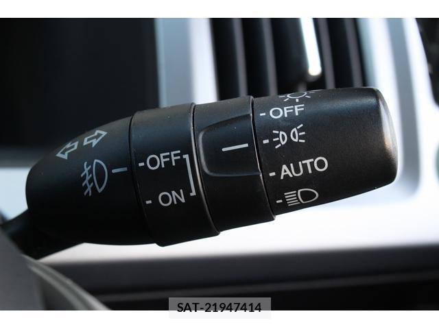 Honda e 2013-11 8010761-18