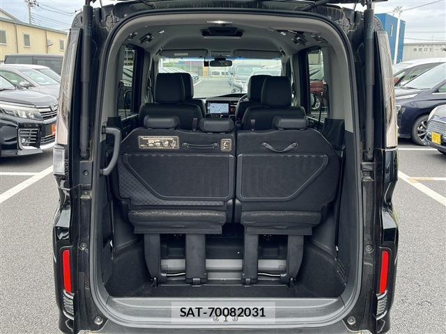 Honda e 2019-06 8010771-16
