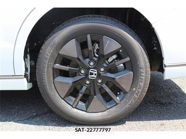Honda e 2025-10 8010780-13