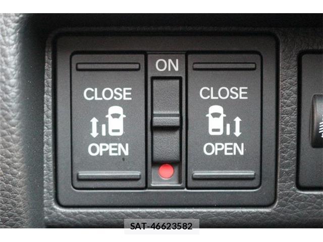 Honda e 2025-10 8010782-5