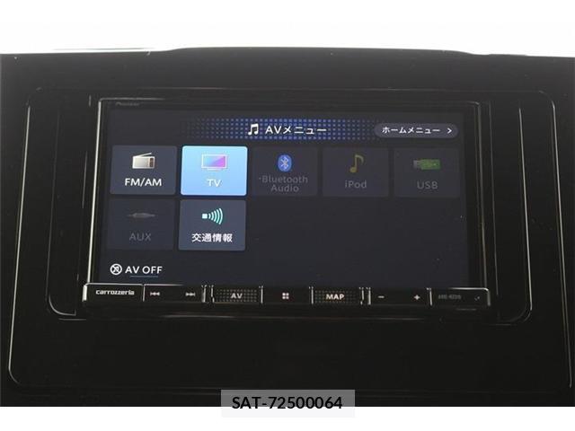 Honda e 2025-10 8010783-3