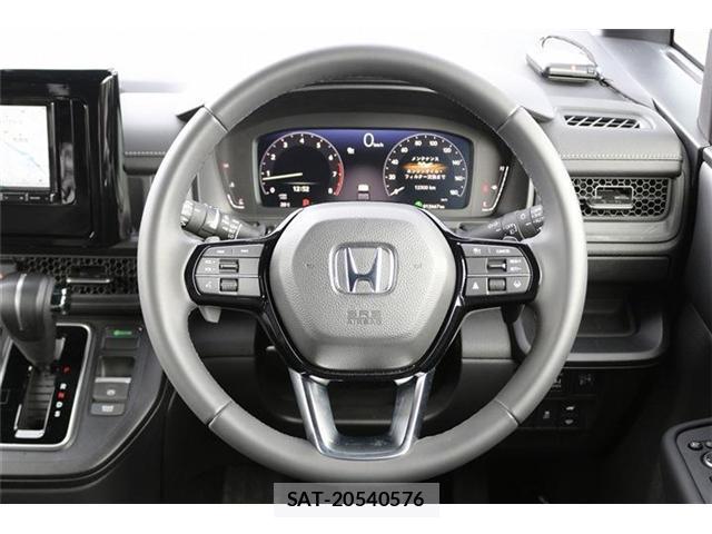 Honda e 2025-10 8010784-17