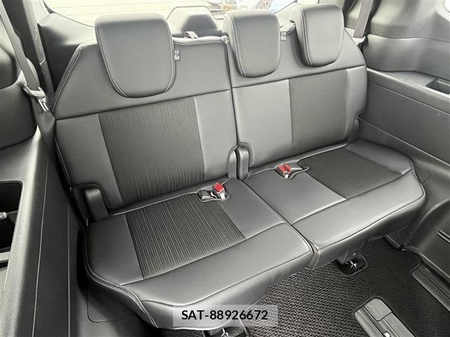 Honda e 2025-10 8010785-17