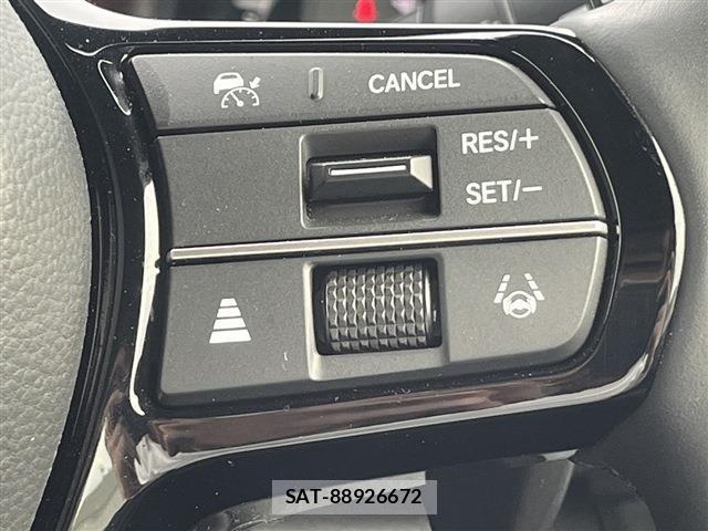 Honda e 2025-10 8010785-6