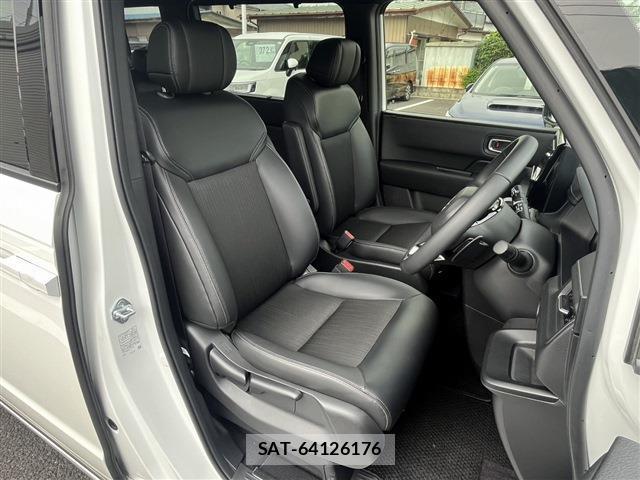 Honda e 2025-10 8010786-16